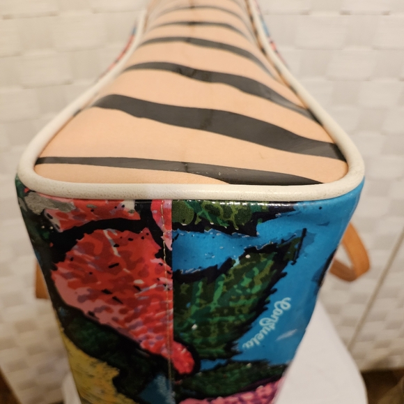 Consuela Classic Tote Bright Floral With Striped Sides. - Picture 5 of 11